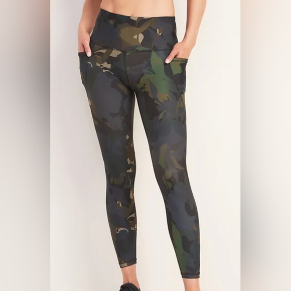 Old Navy Pants - Old Navy Go Dry Active Elevate Leggings Camo High Waist Side Pockets Size Medium